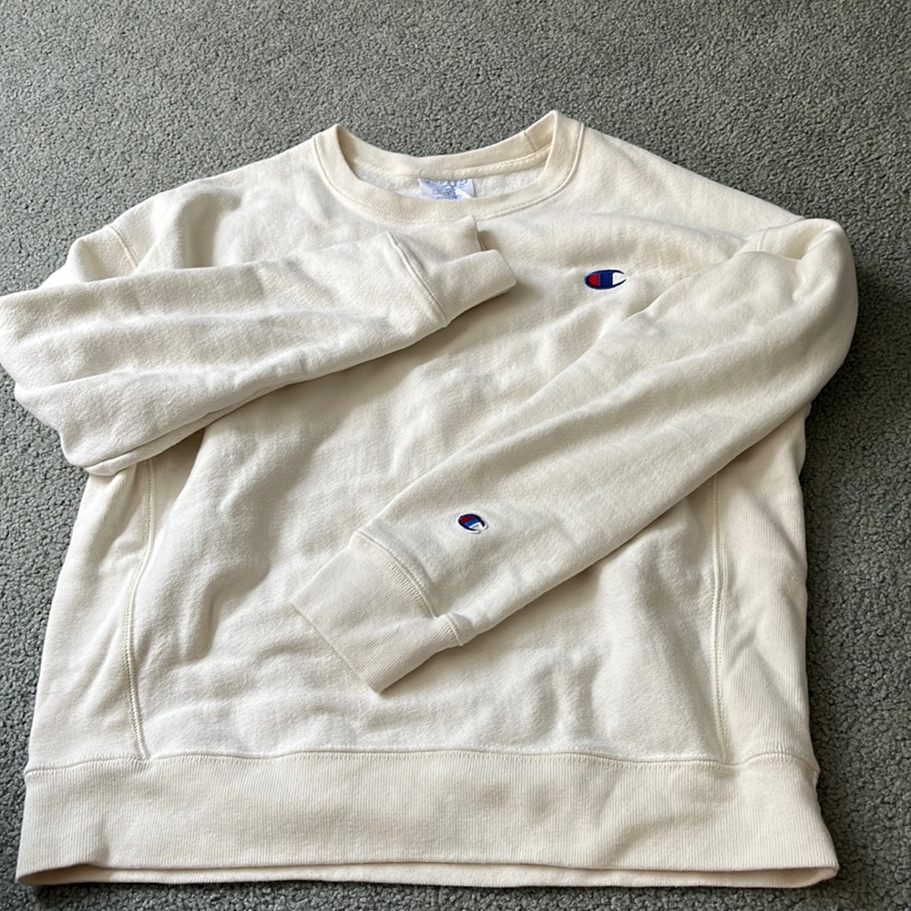 Champion Women’s Reverse Weave Crewneck Sweatshirt